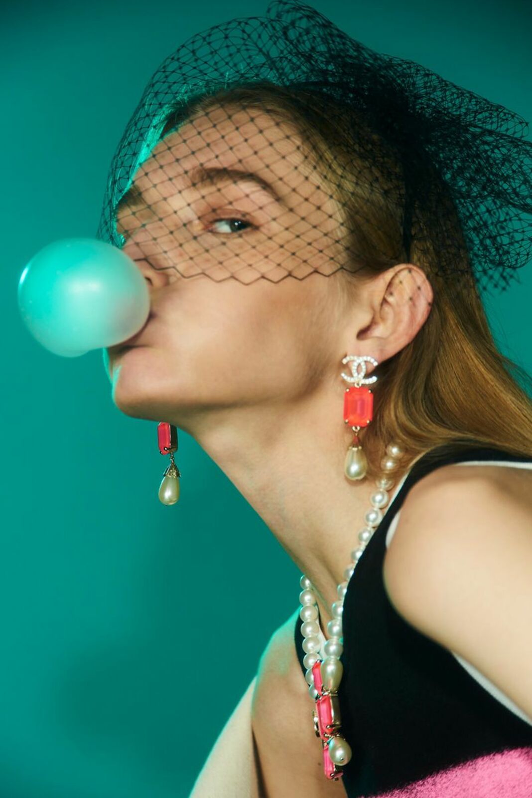 mia-brammer-bazaar-japan-apr-21-2