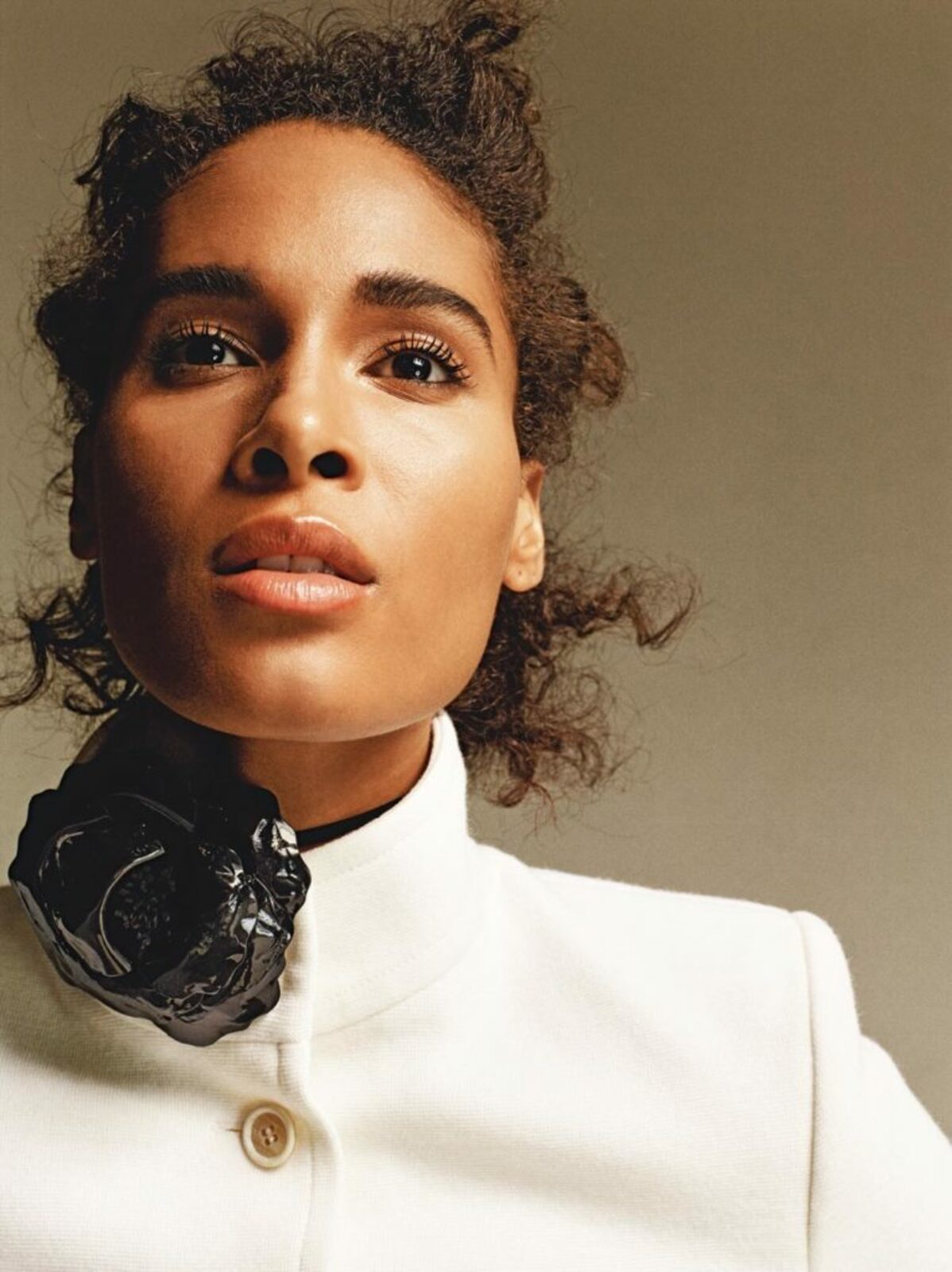 cindy-bruna-fashion-issue-corriere-della-sera-0