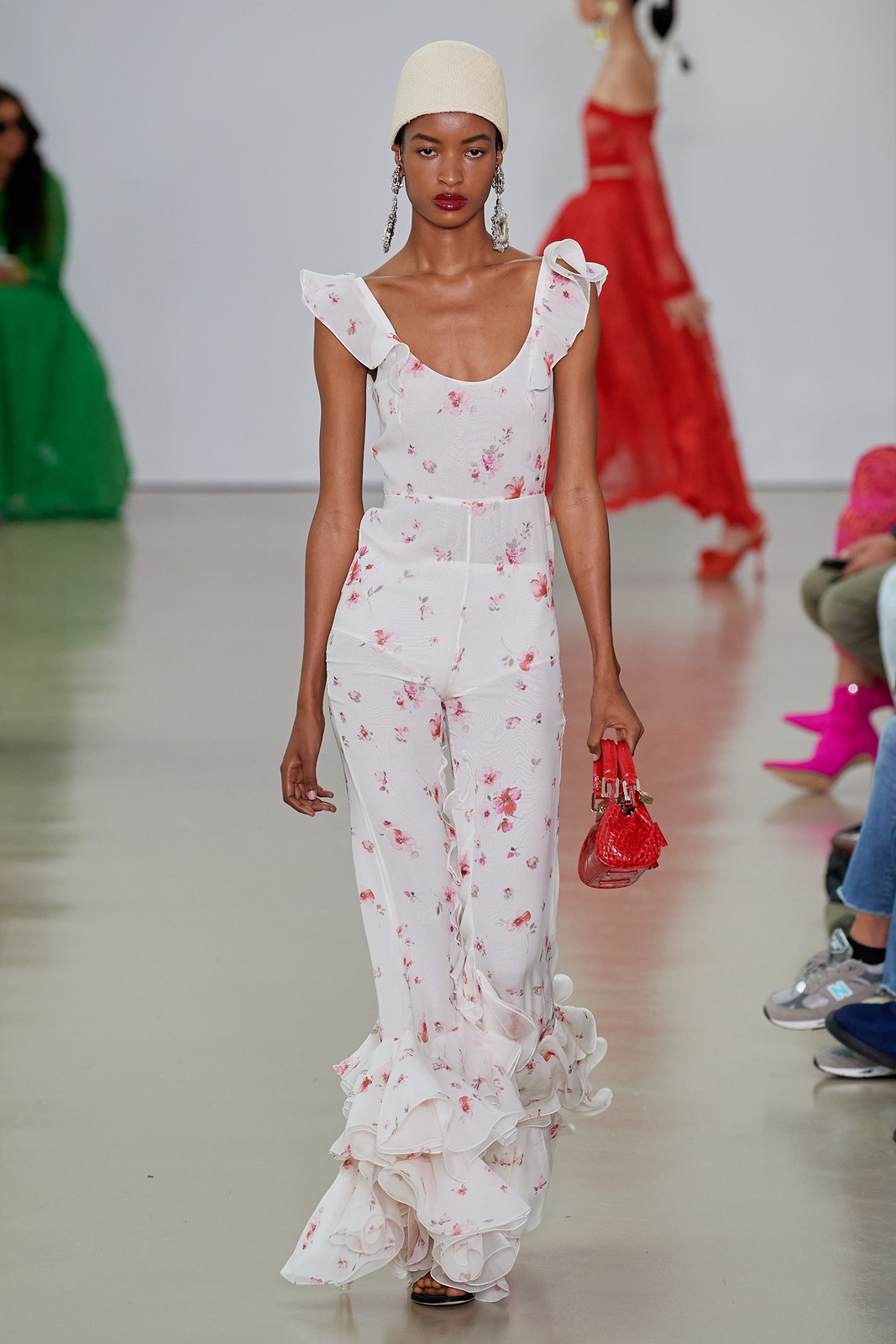 peipei-loulou-maja-saibatou-giambattista-valli-ss22-3