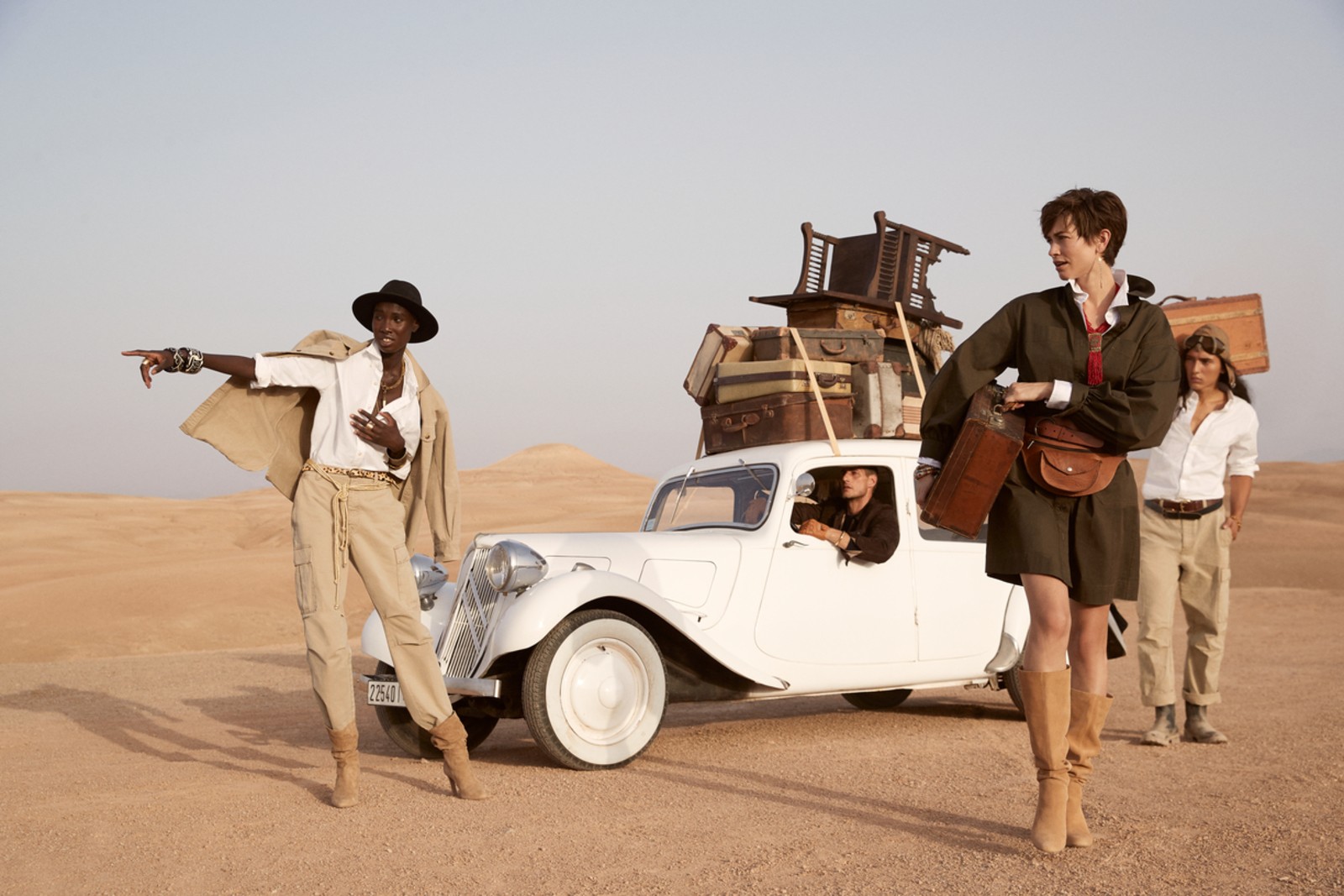 nya-gatbel-banana-republic-holiday-campaign-0