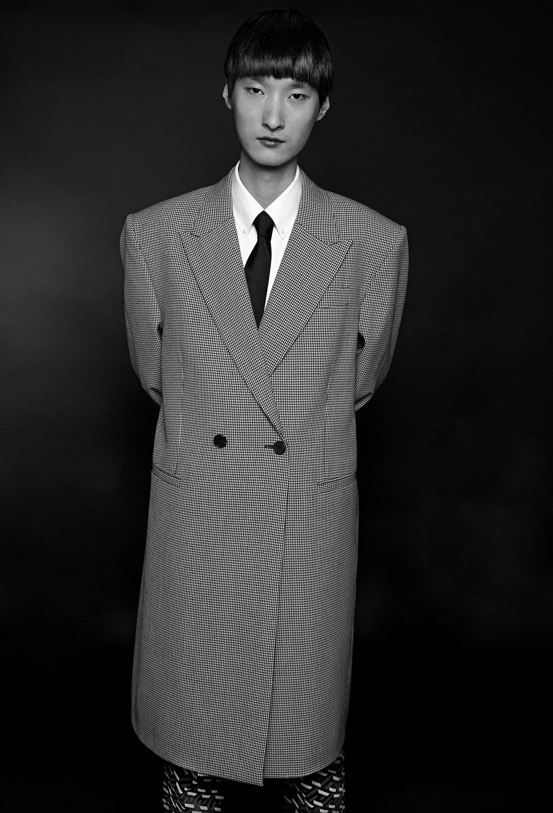 cao-ruopu-men-s-folio-malaysia-2