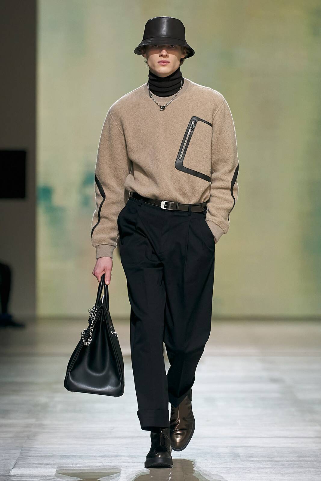 braien-vaiksaar-hermes-fw22