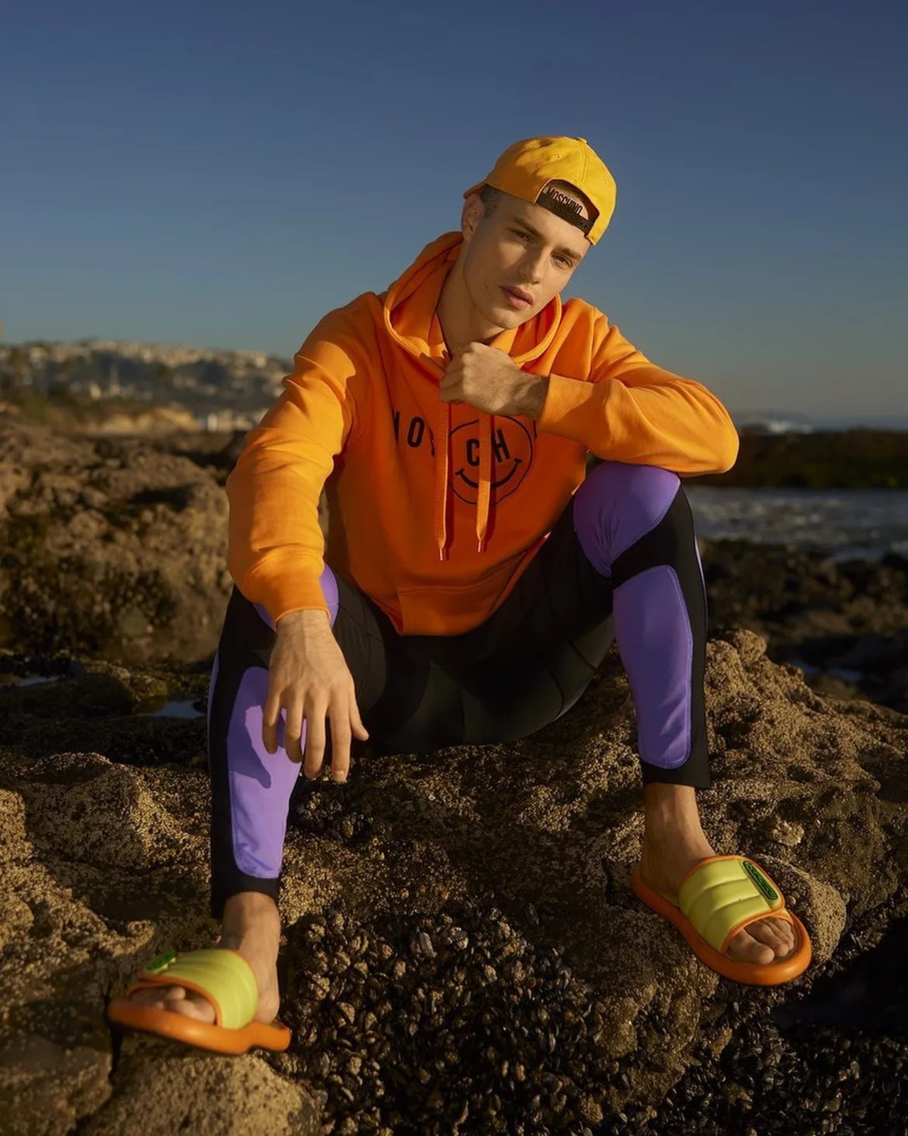 denek-kania-moschino-1