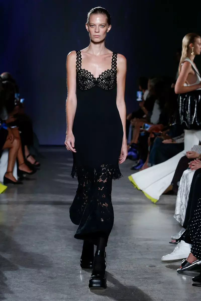 lexi-dara-kate-achenrin-loulou-ava-proenza-schouler-0