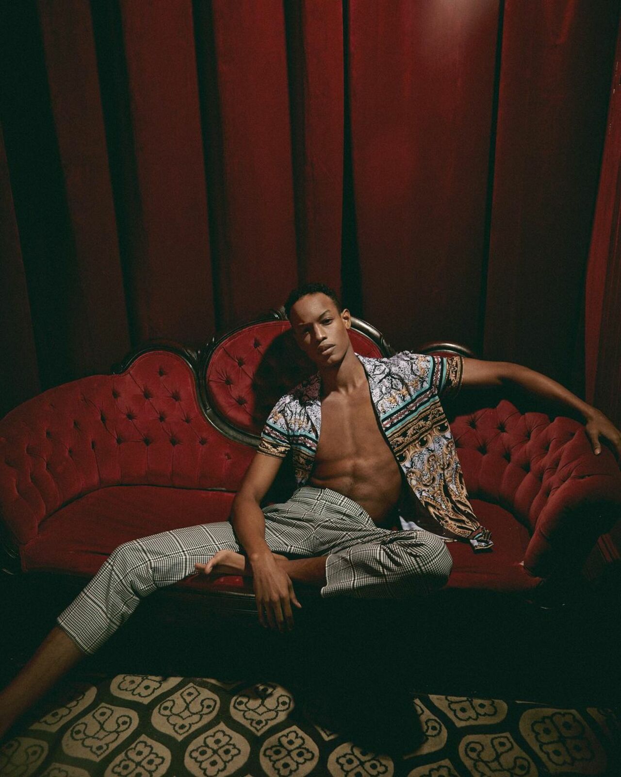 conrad-bromfield-l-officiel-hommes-ukraine-cover-2