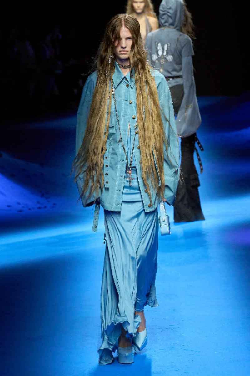 ava-christian-blumarine-ss23