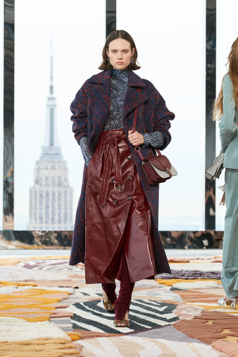 assa-saibatou-kate-cyrielle-for-ulla-johnson-fw23-2