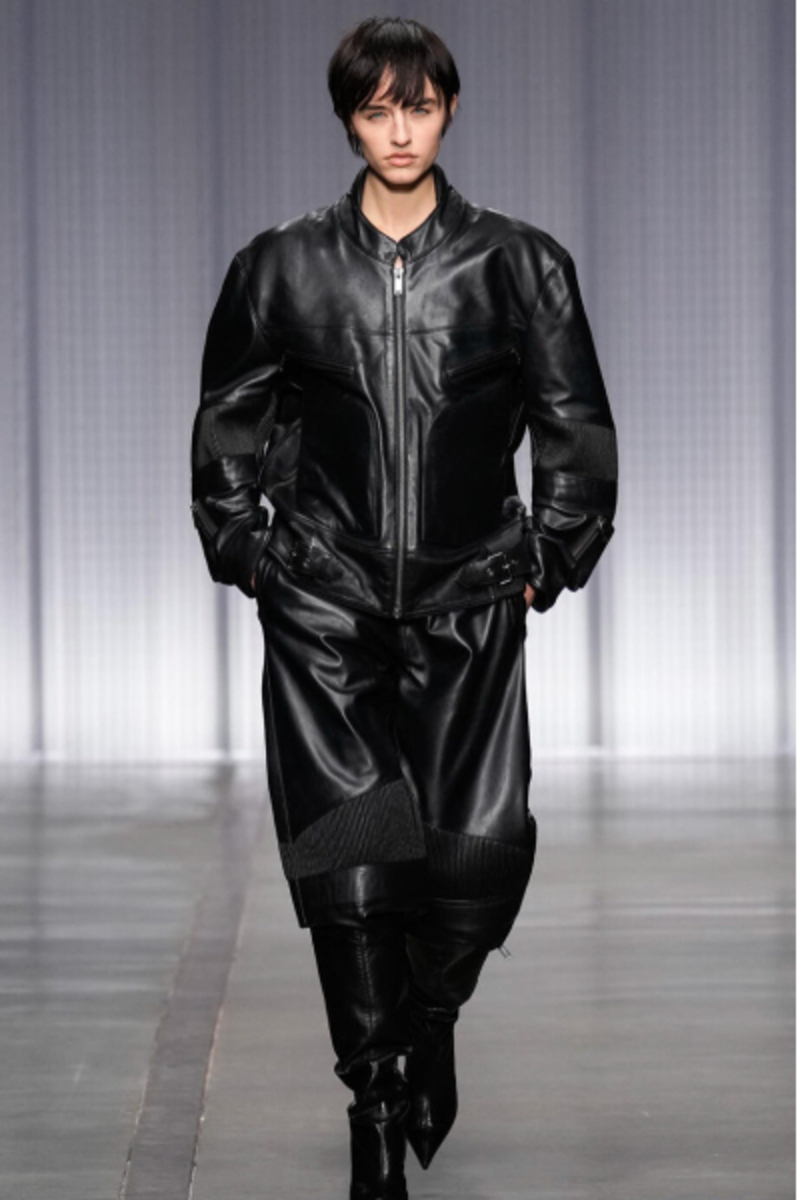 syd-walker-opening-iceberg-fw23