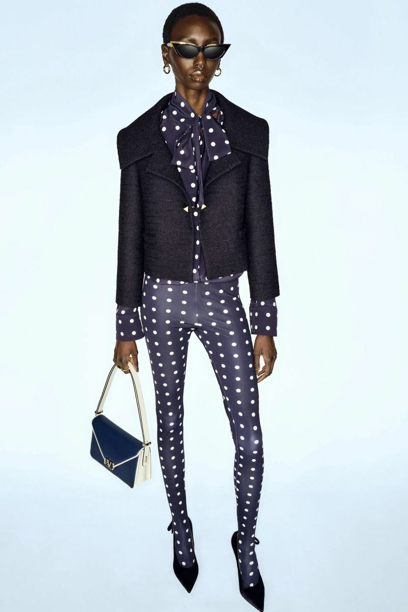 alay-deng-valentino-pre-fall-2023-1