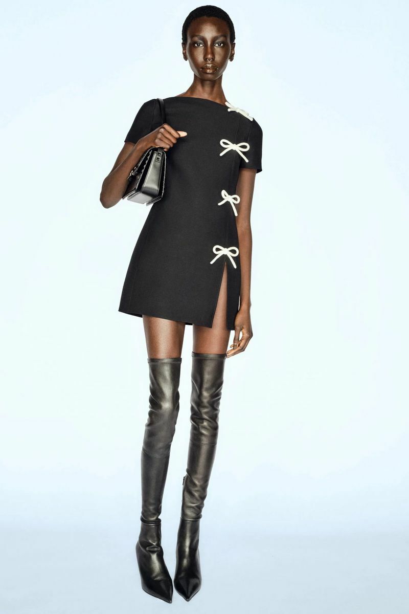 alay-deng-valentino-pre-fall-2023-2