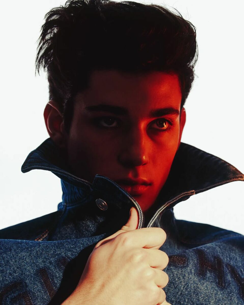 man-about-town-magazine-2