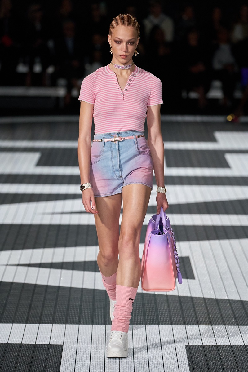 liza-tianna-chanel-resort-23