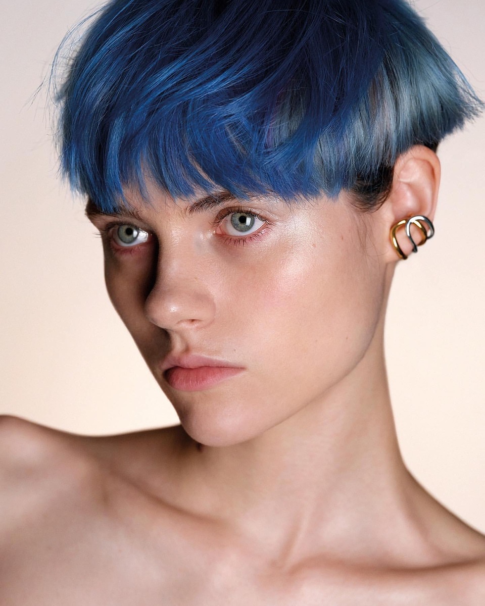 kate-mcnamara-vogue-greece-1