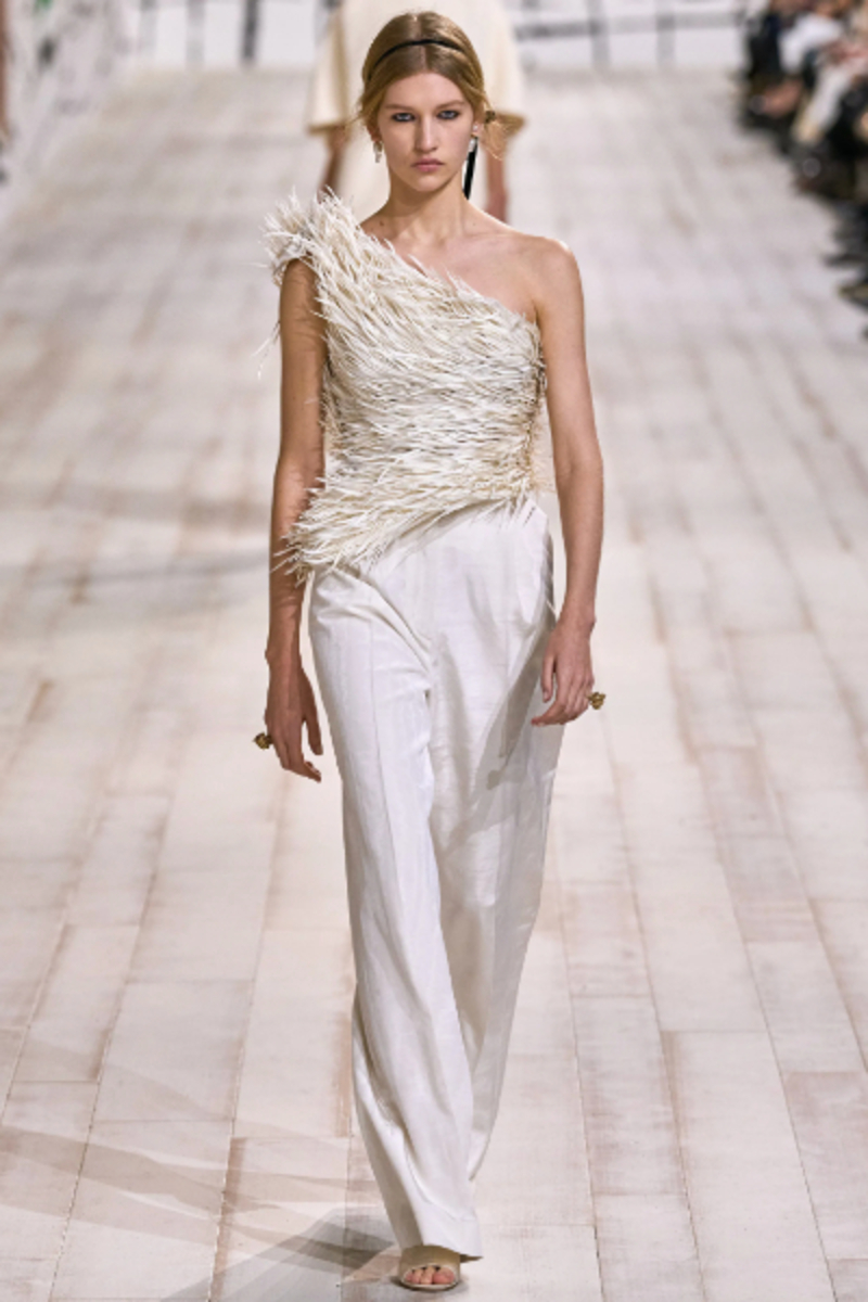 apolline-dior-couture