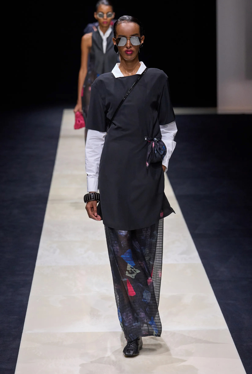 camille-amina-emporio-armani-ss25