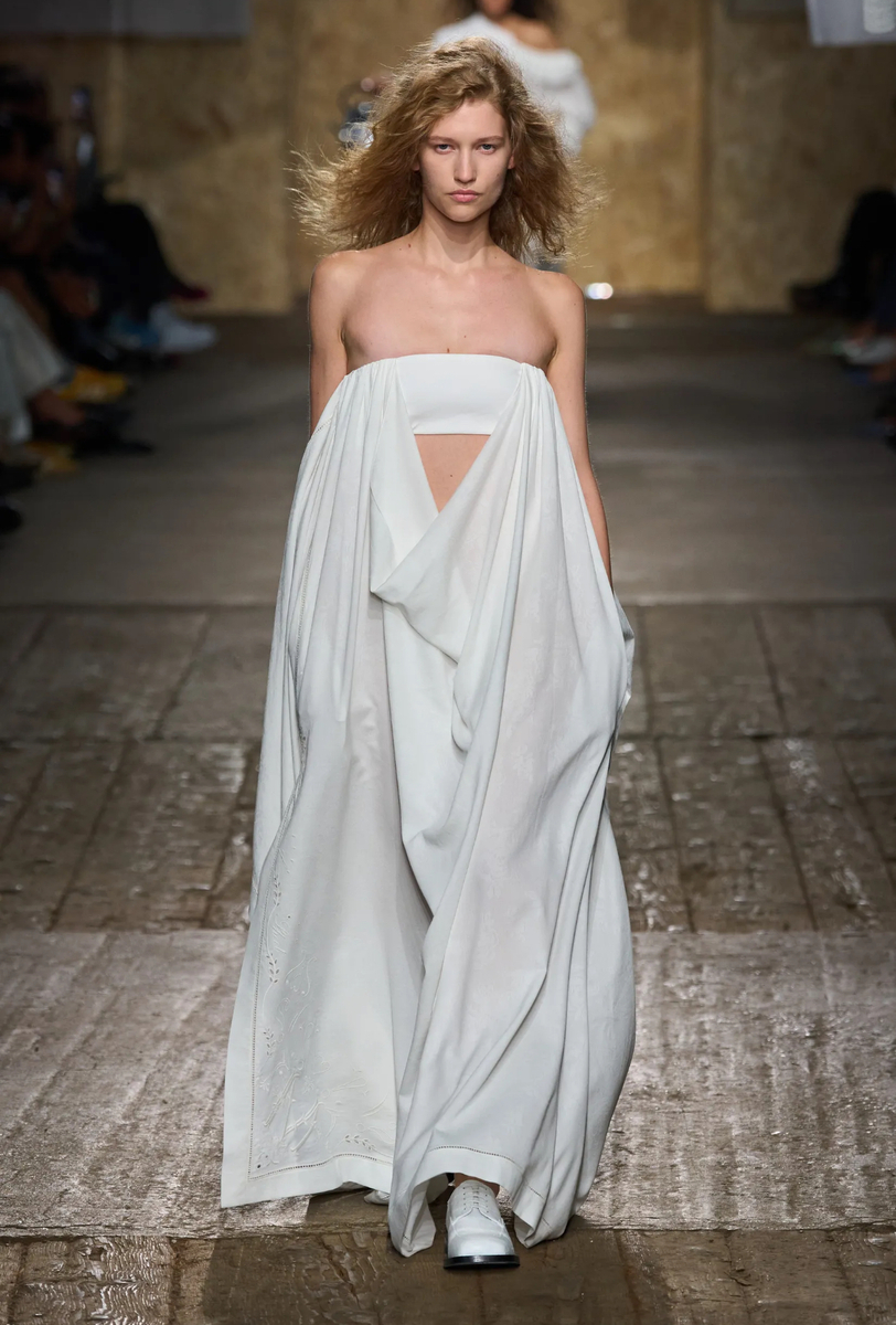 apolline-libby-moschino-ss25