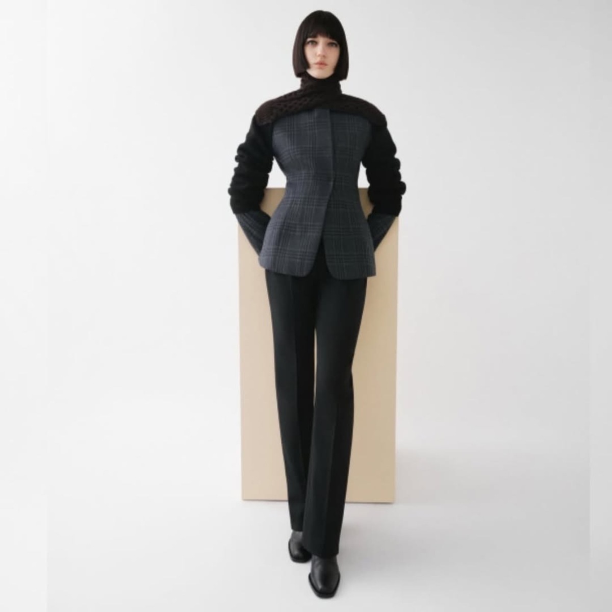 eva-komuwes-fendi-peakboo-2