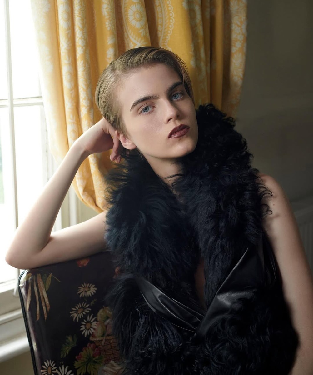 libby-bennet-t-magazine-3