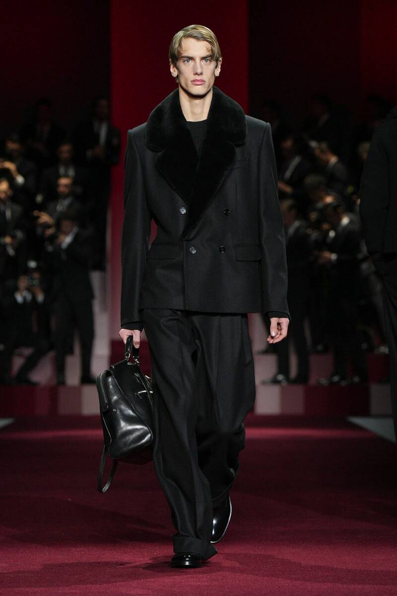 dolce-gabbana-runway-fw25