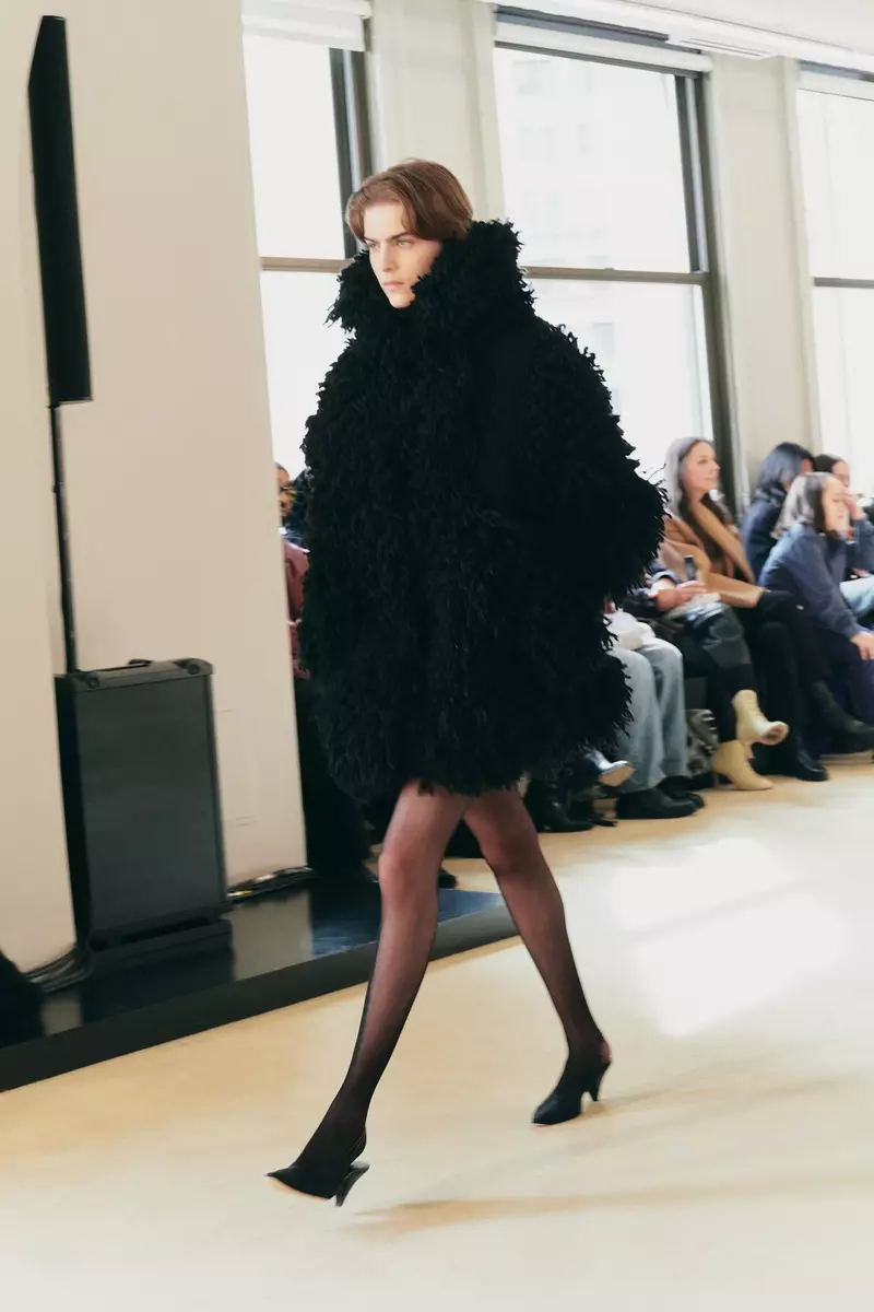 apolline-libby-ashley-altuzarra-fw25-new-york-2