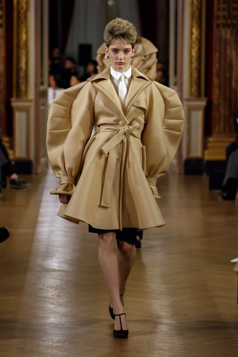 eva-viktor-rolf-paris-couture-spring-2025