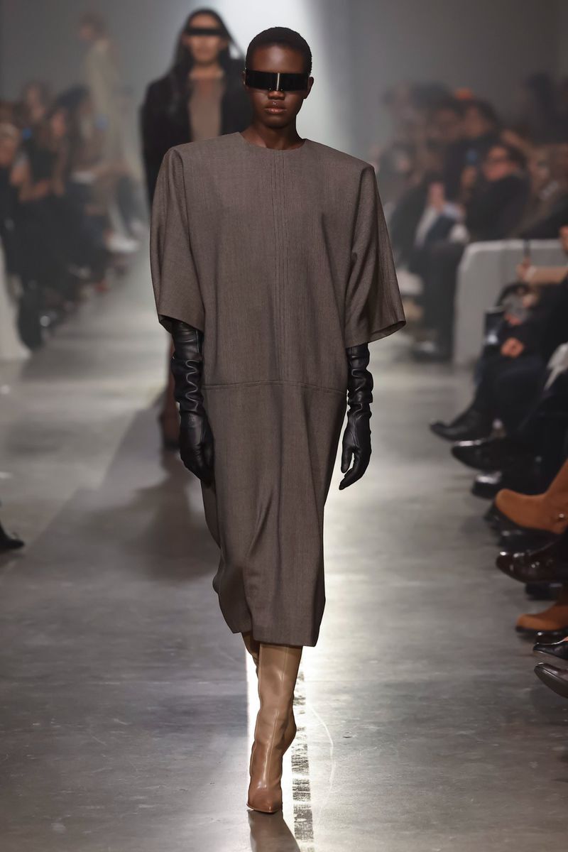 toto-mika-mm6-f-w-25-milano