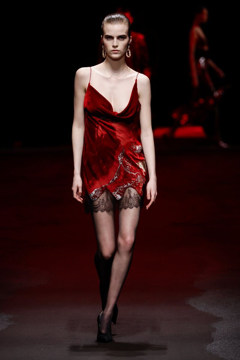 libby-apolline-dobi-roberto-cavalli-f-w-25-milano