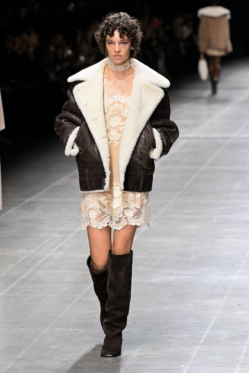 eva-debra-maja-melinda-ashley-ermanno-scervino-f-w-25-milano-2