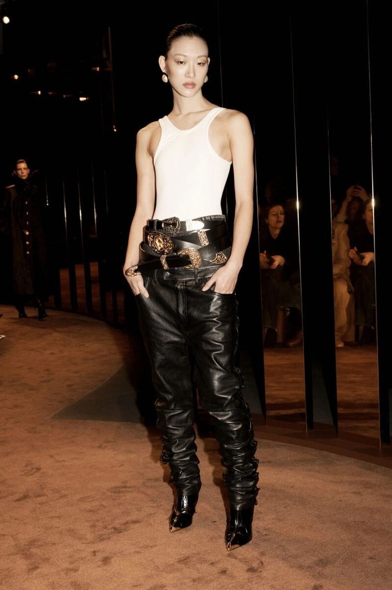 sora-dobi-lexi-eva-apolline-schiaparelli-f-w-25-paris-0