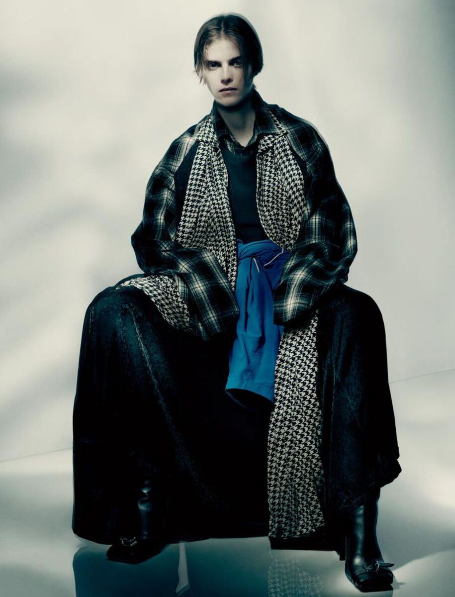 libby-harper-s-bazaar-france-2