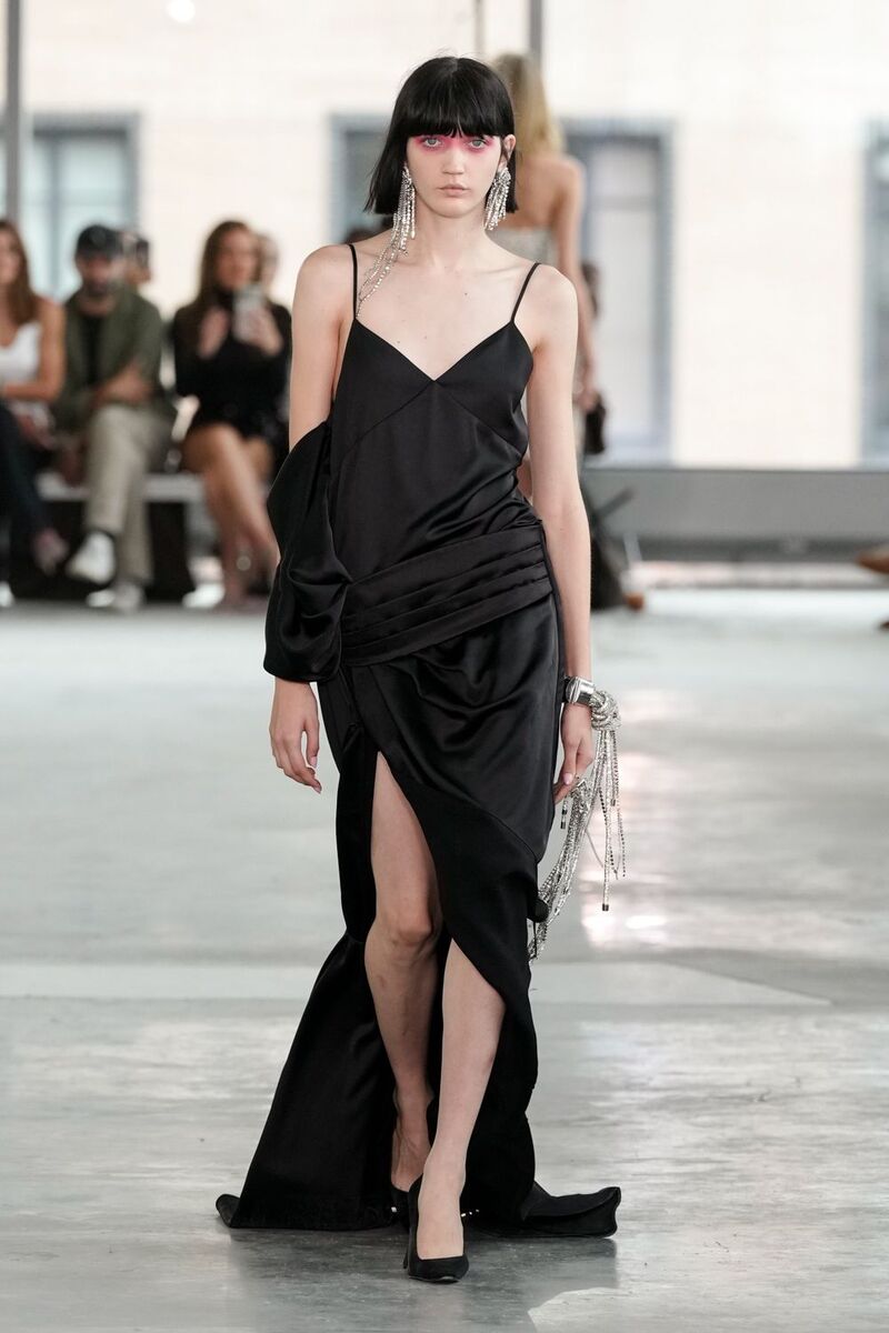 alay-debra-eva-amelie-ashley-area-nyfw-ss26-2