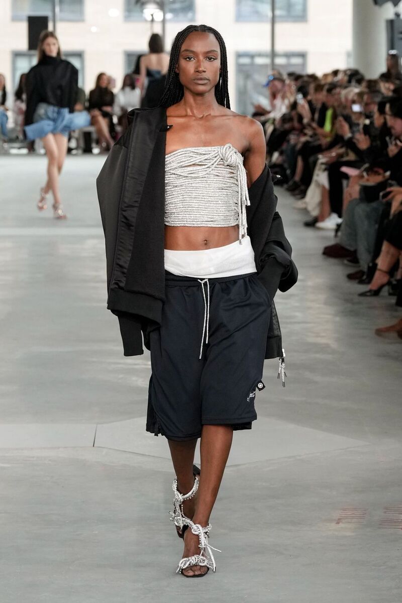 alay-debra-eva-amelie-ashley-area-nyfw-ss26-3