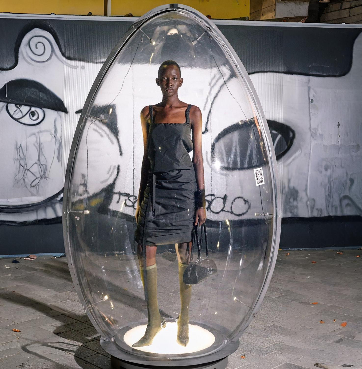 mika-hawa-diesel-mfw-s-s-26-1