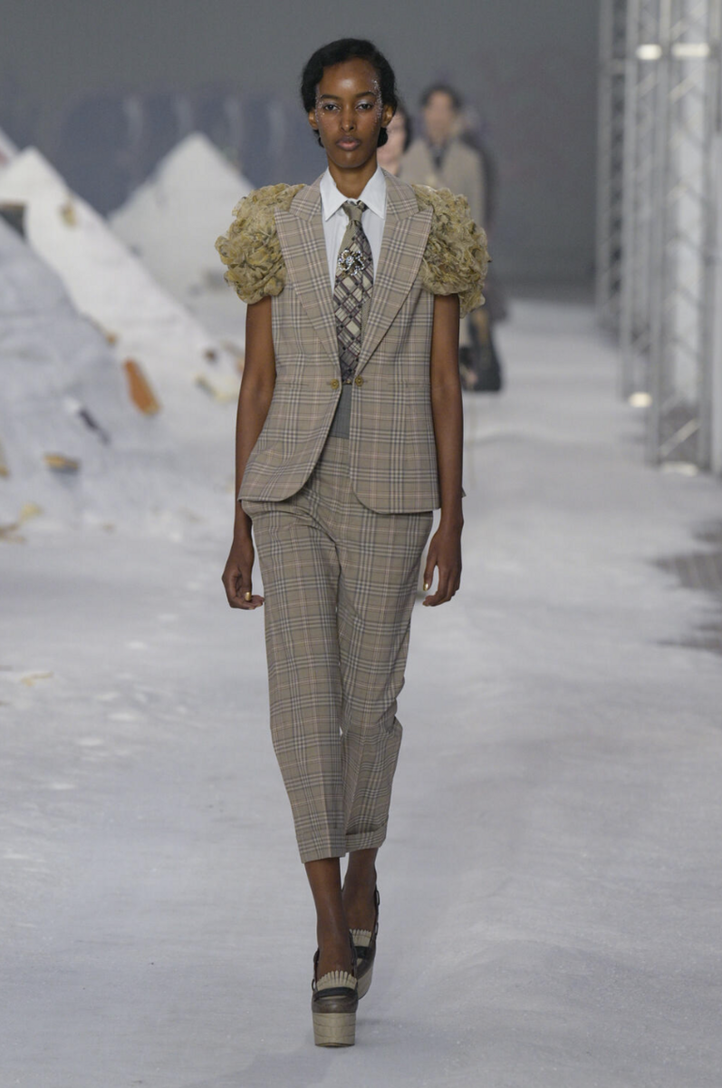 eva-amina-aviana-jialu-alay-mika-antonio-marras-mfw-s-s26-2