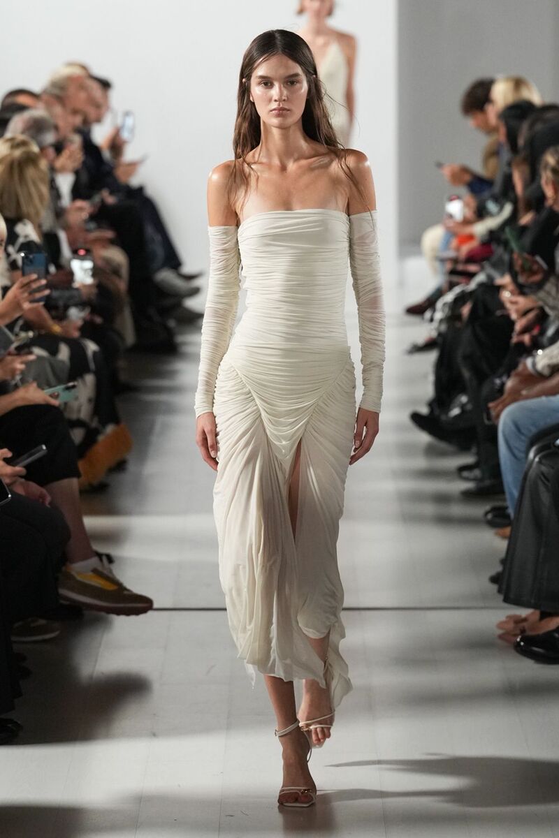 amelie-opening-melinda-hawa-closing-francesco-murano-mfw-ss26-0