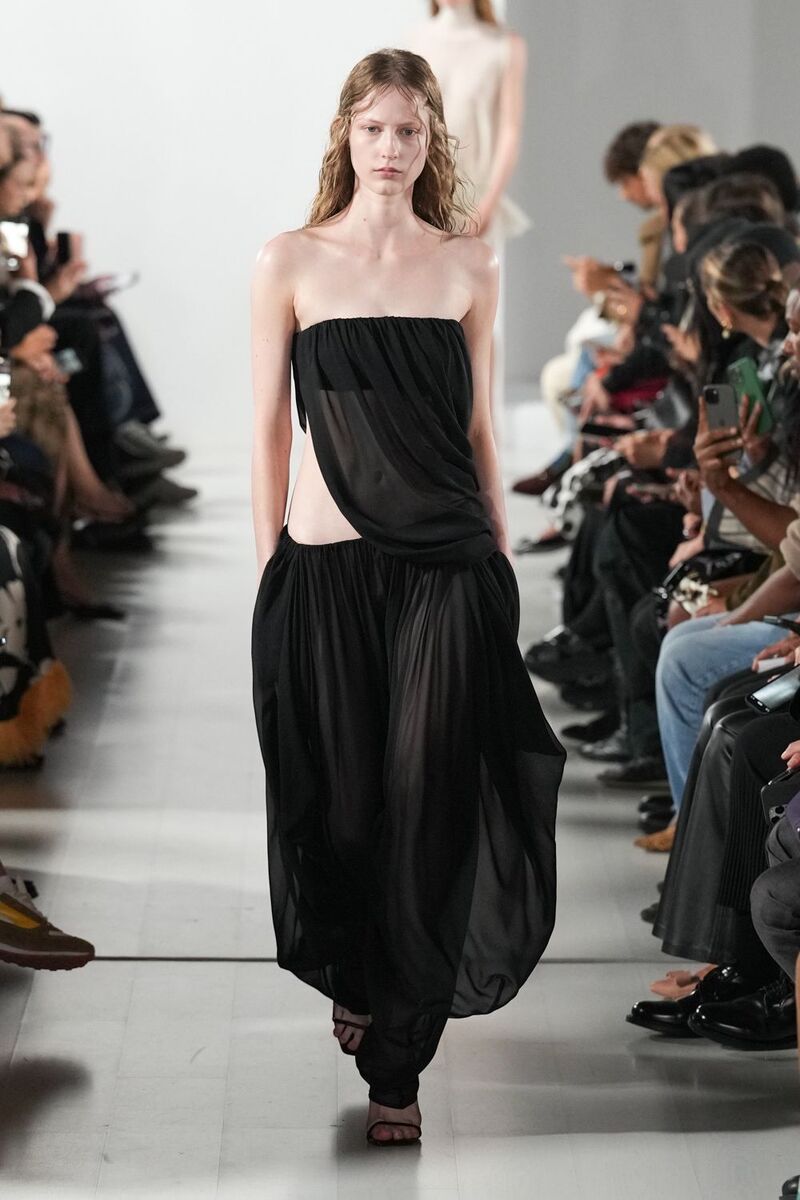 amelie-opening-melinda-hawa-closing-francesco-murano-mfw-ss26-2