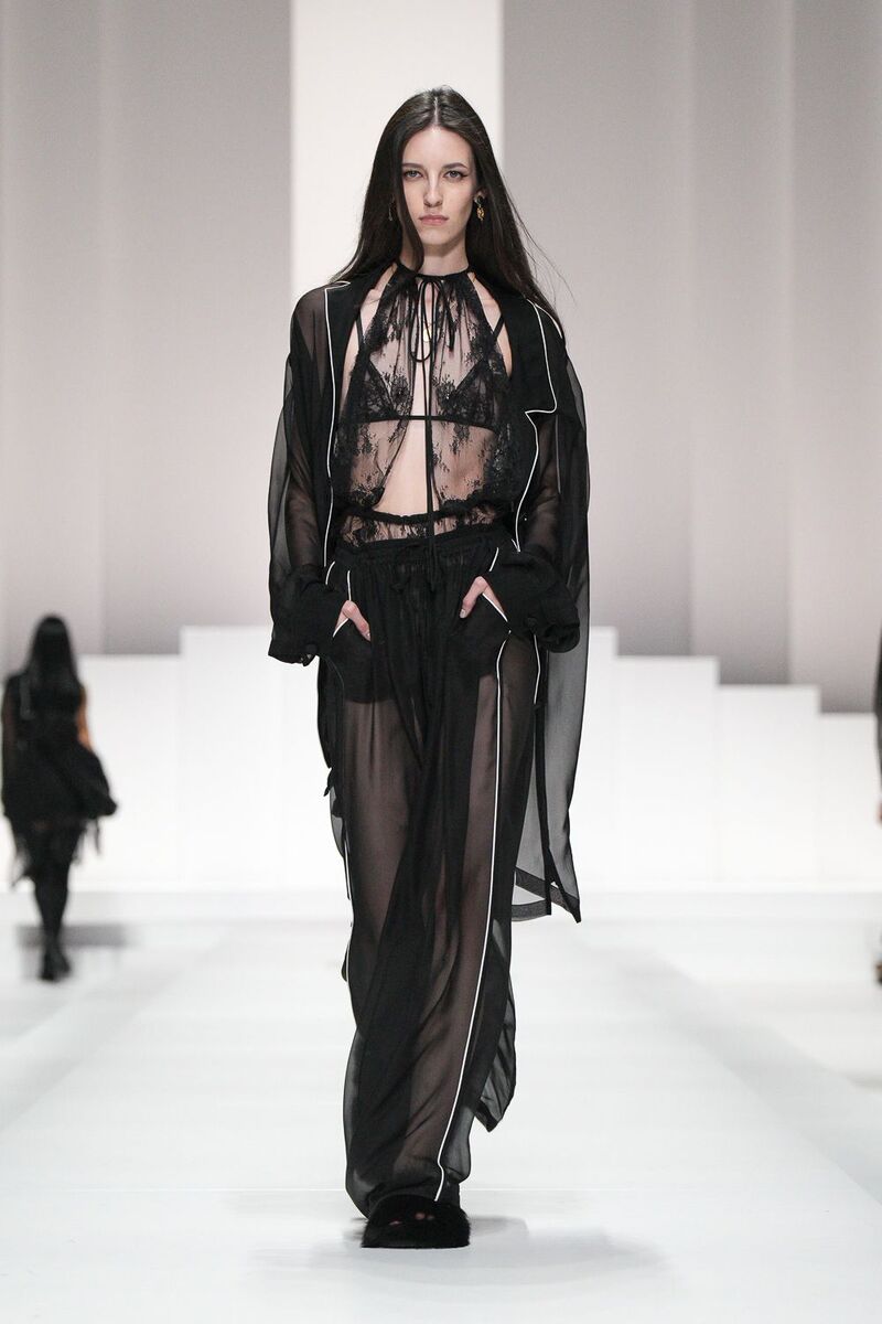 libby-sora-apolline-valery-dolce-gabbana-mfw-ss26-2