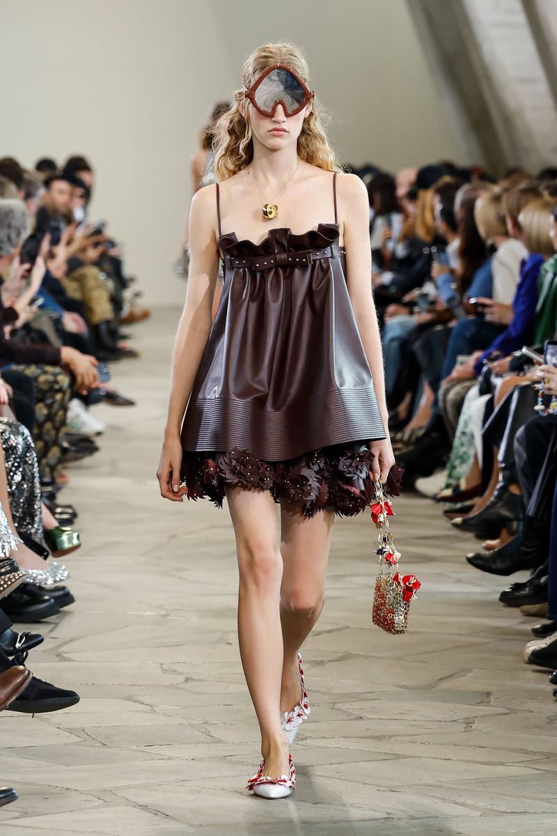 libby-apolline-rabanne-pfw-ss26