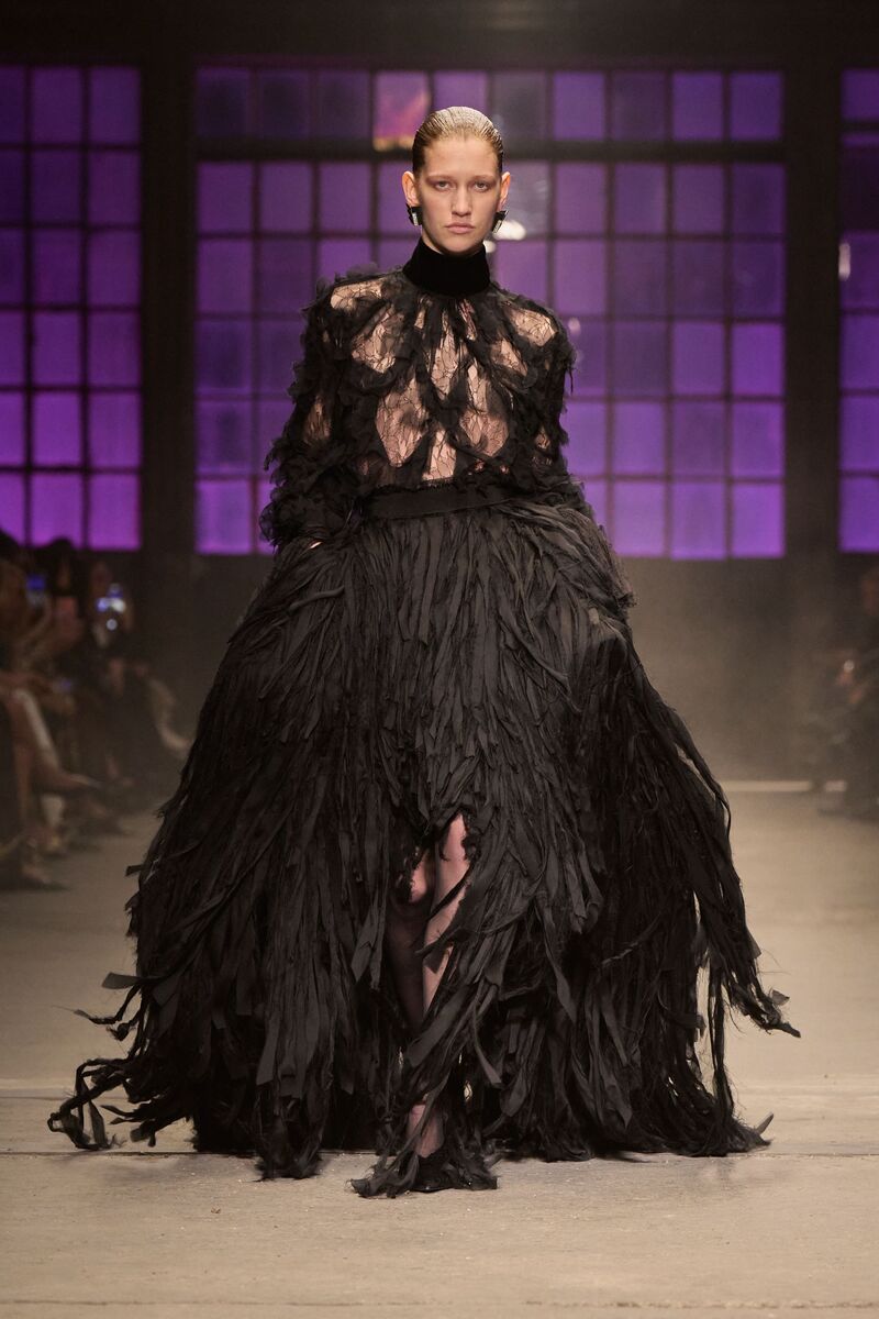 apolline-closing-roberto-cavalli-milan-fashion-week-f-w-26-show