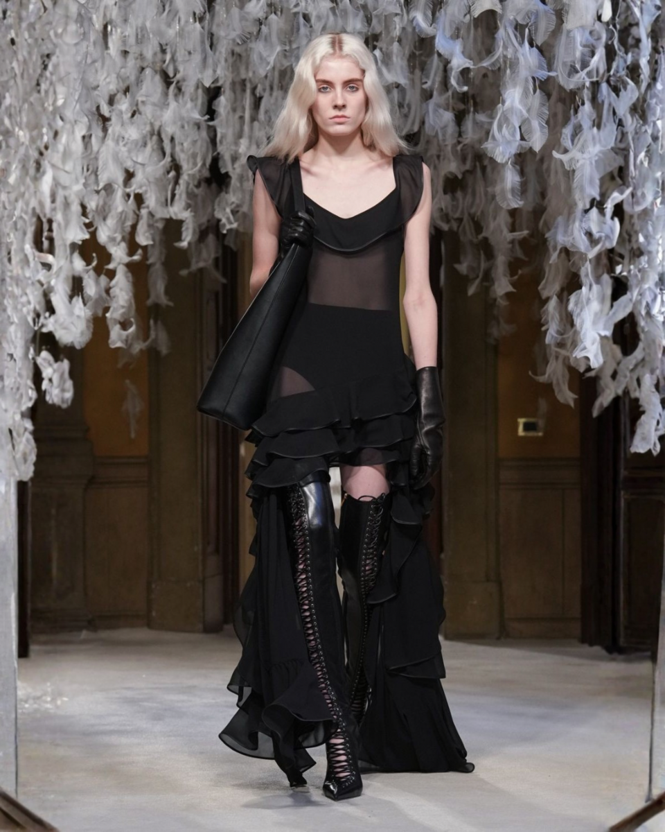 mika-eva-melinda-kate-elisabetta-franchi-milan-fashion-week-f-w-26-show-3