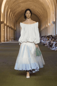 sora-apolline-jacquemus-s-s-26-show-versailles-cover